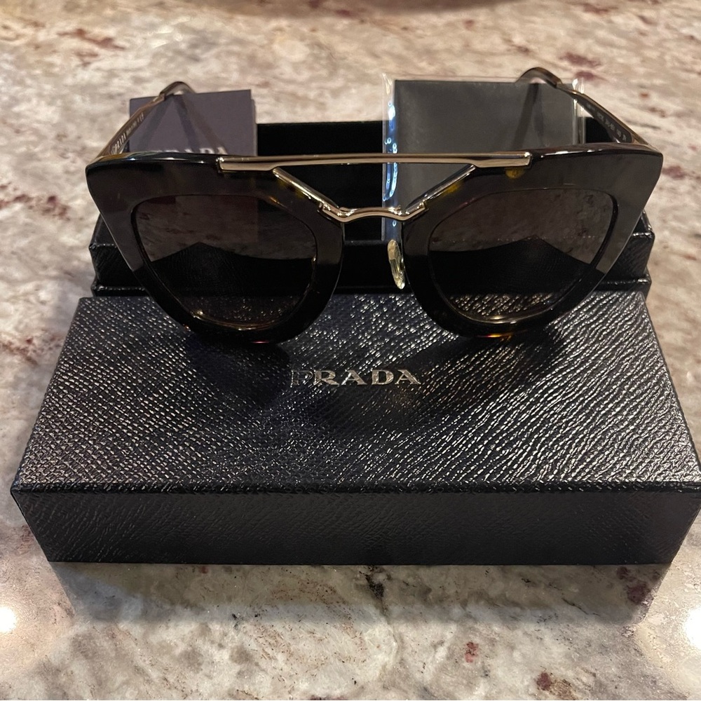 Prada Black and Brown Havana Sunglasses - Picture 3 of 10